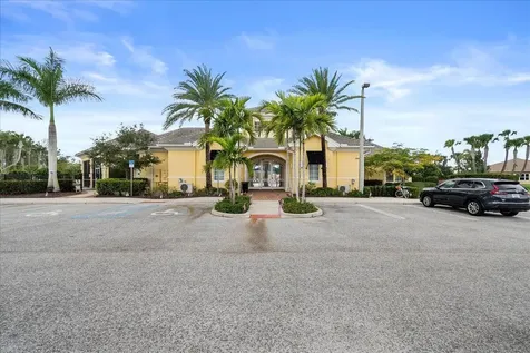 12842 SW Lake Fern Circle Port St Lucie FL 34987
