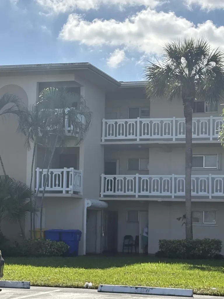 2606 Garden Drive S Lake Worth Beach FL 33461