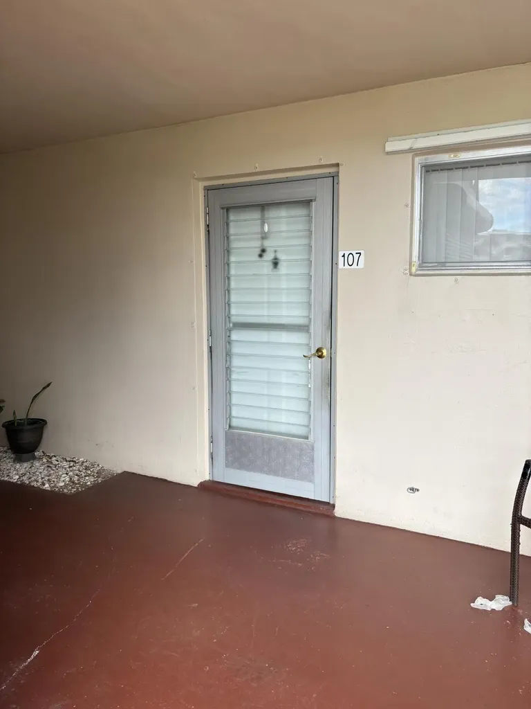 2606 Garden Drive S Lake Worth Beach FL 33461