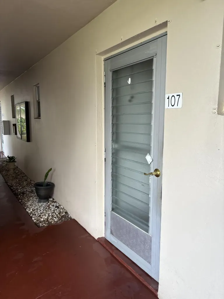 2606 Garden Drive S Lake Worth Beach FL 33461