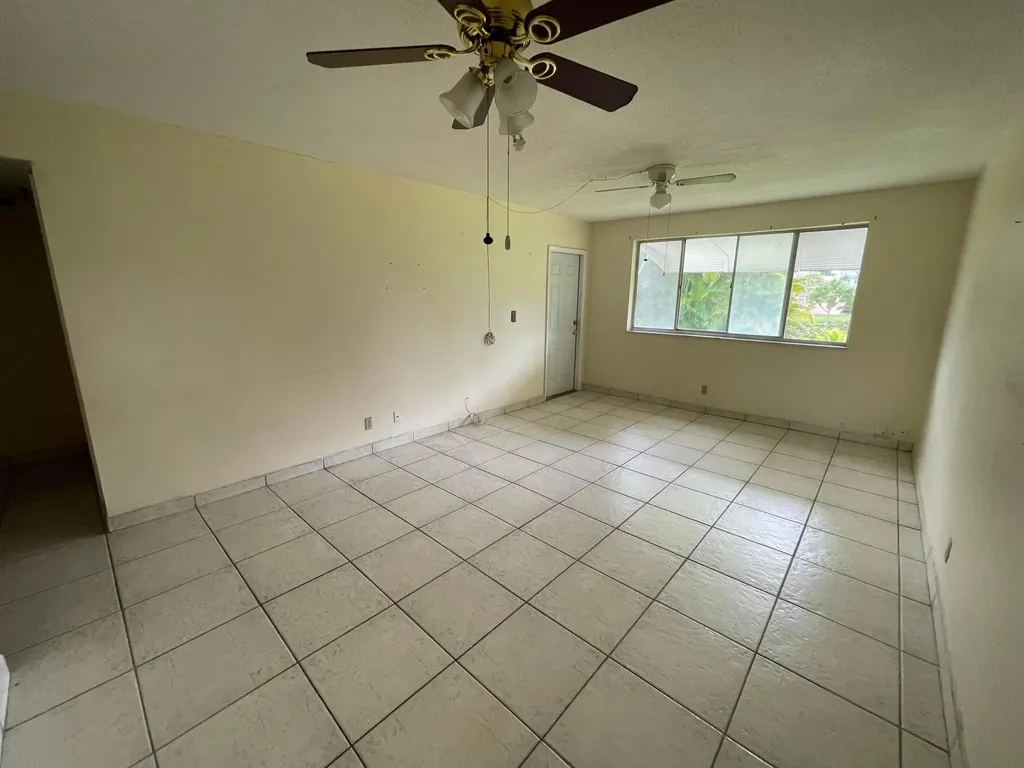 2606 Garden Drive S Lake Worth Beach FL 33461