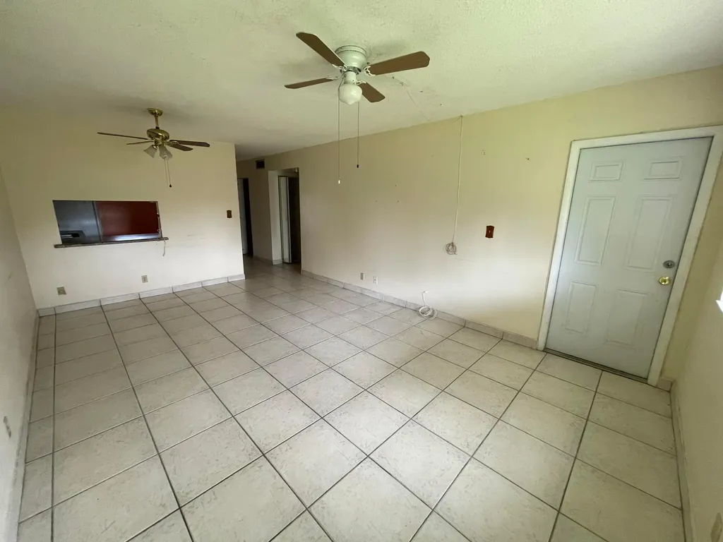2606 Garden Drive S Lake Worth Beach FL 33461