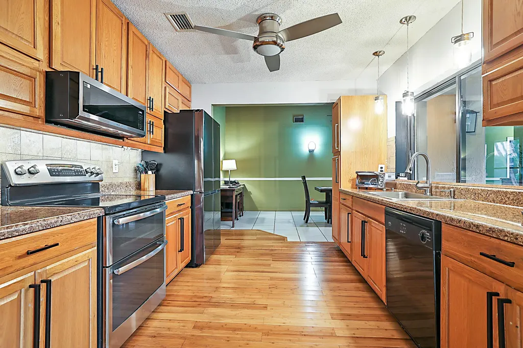 8272 Blue Cypress Drive Lake Worth FL 33467