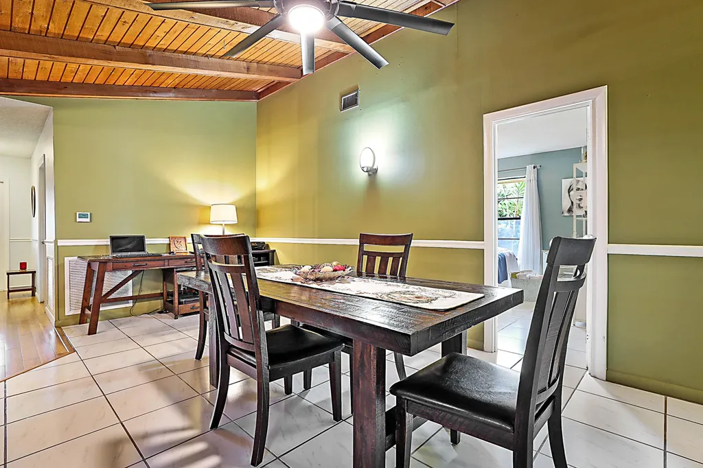 8272 Blue Cypress Drive Lake Worth FL 33467