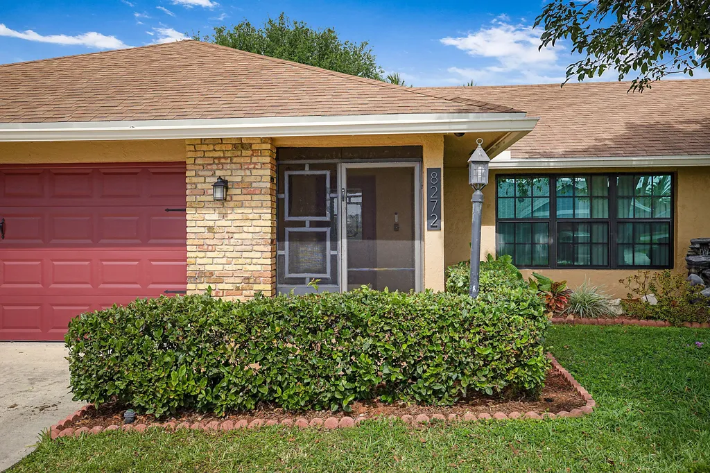 8272 Blue Cypress Drive Lake Worth FL 33467