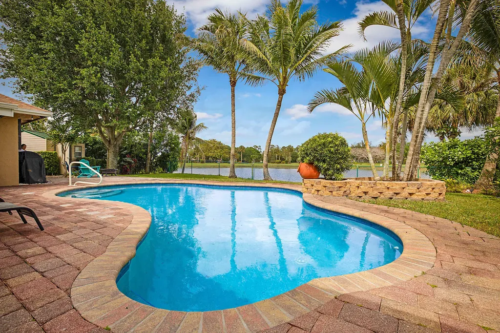 8272 Blue Cypress Drive Lake Worth FL 33467