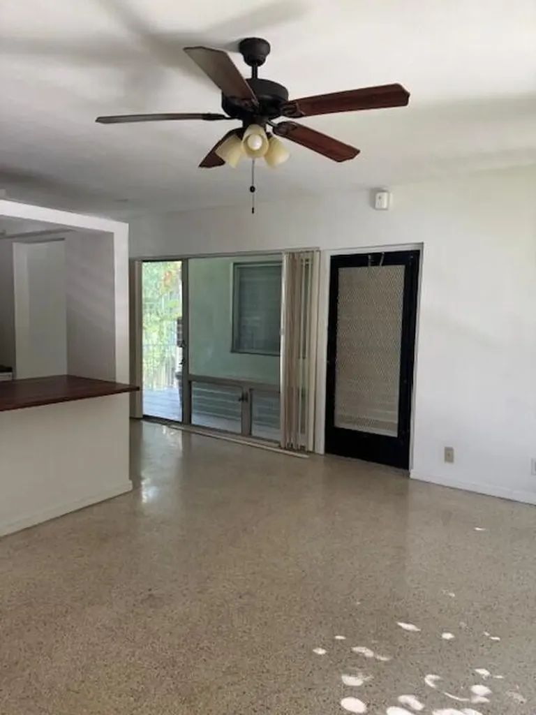 1911 NE 8th Court Fort Lauderdale FL 33304