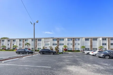 125 Shore Court North Palm Beach FL 33408