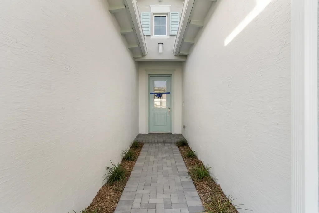 5773 Aleppo Pine Place Westlake FL 33470