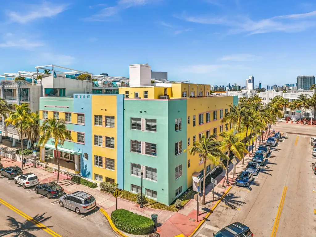 1460 Ocean Drive Miami Beach FL 33139