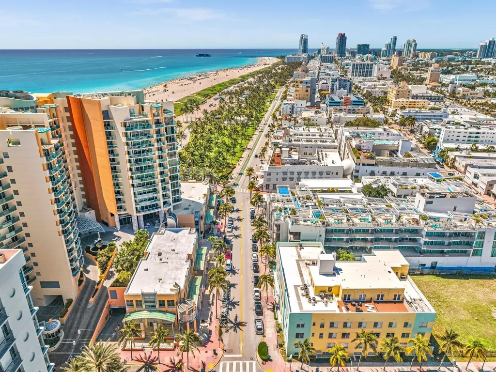 1460 Ocean Drive Miami Beach FL 33139