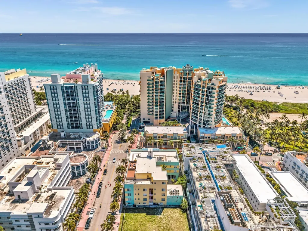 1460 Ocean Drive Miami Beach FL 33139