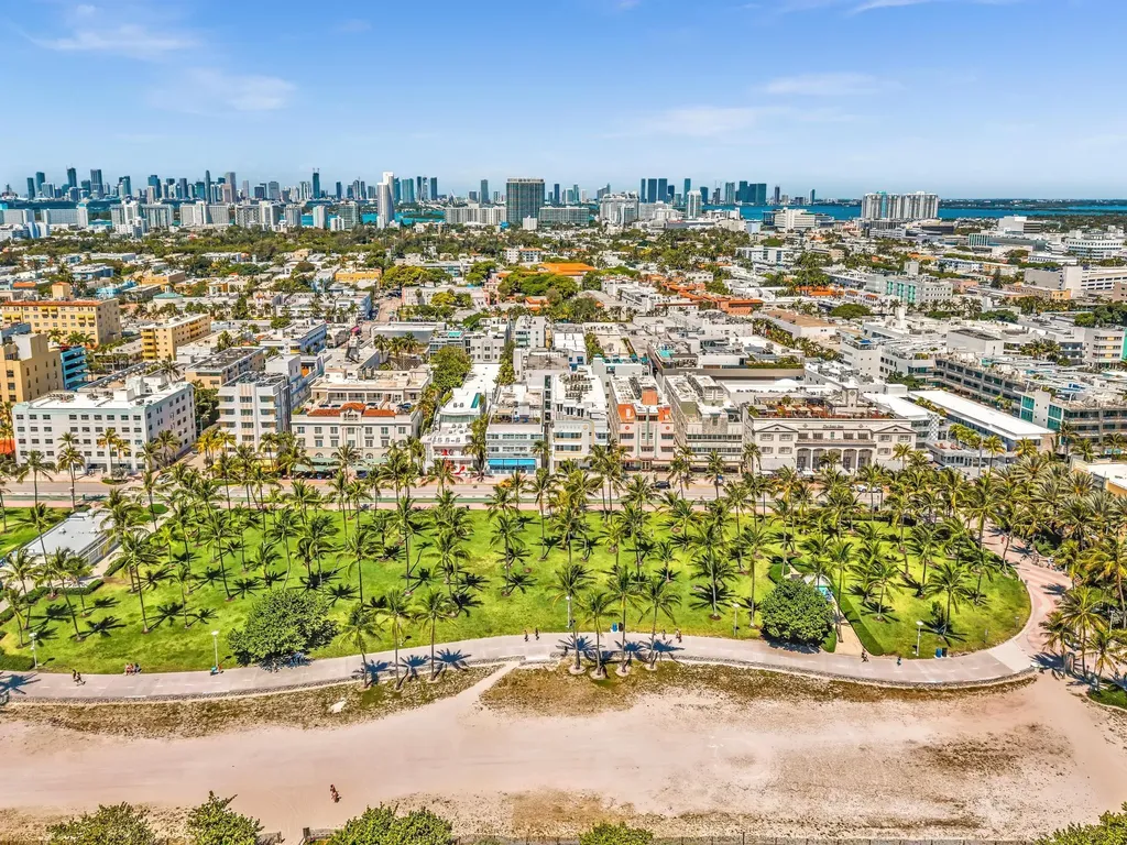 1460 Ocean Drive Miami Beach FL 33139