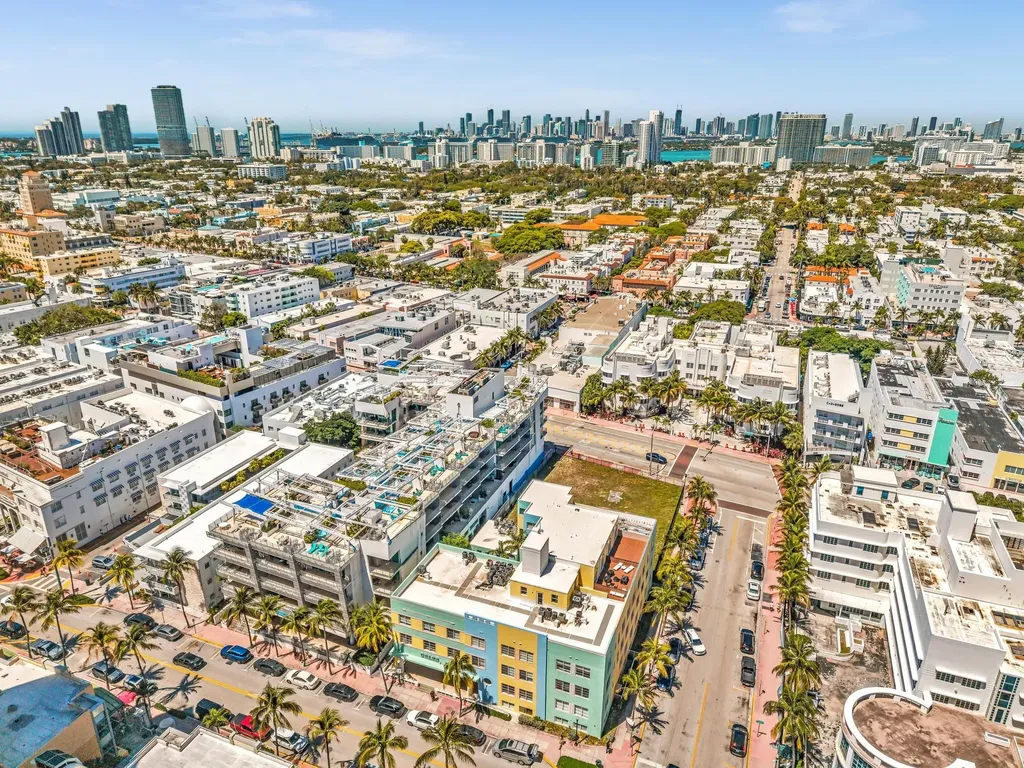1460 Ocean Drive Miami Beach FL 33139
