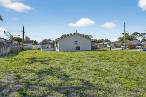 10841 SE Fir Drive Hobe Sound FL 33455