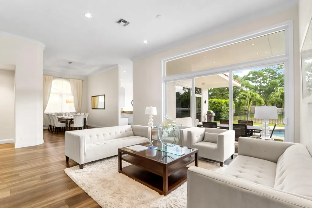 7276 NW 63rd Terrace Parkland FL 33067