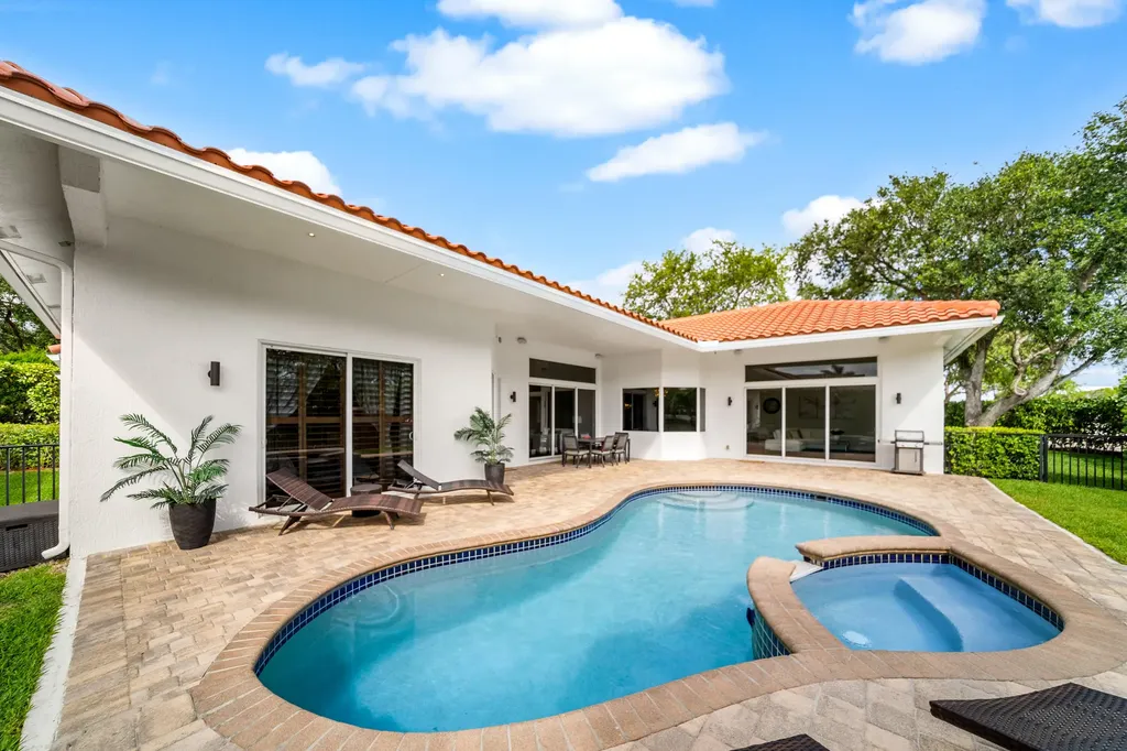 7276 NW 63rd Terrace Parkland FL 33067