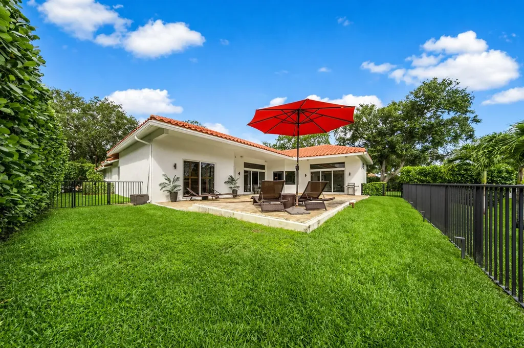 7276 NW 63rd Terrace Parkland FL 33067