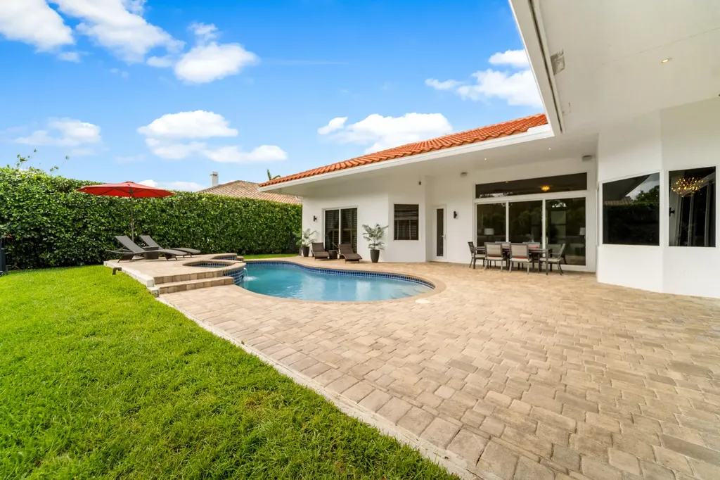 7276 NW 63rd Terrace Parkland FL 33067