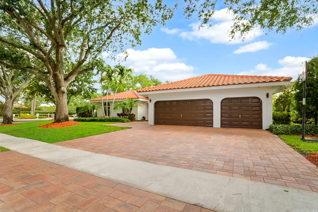 7276 NW 63rd Terrace Parkland FL 33067