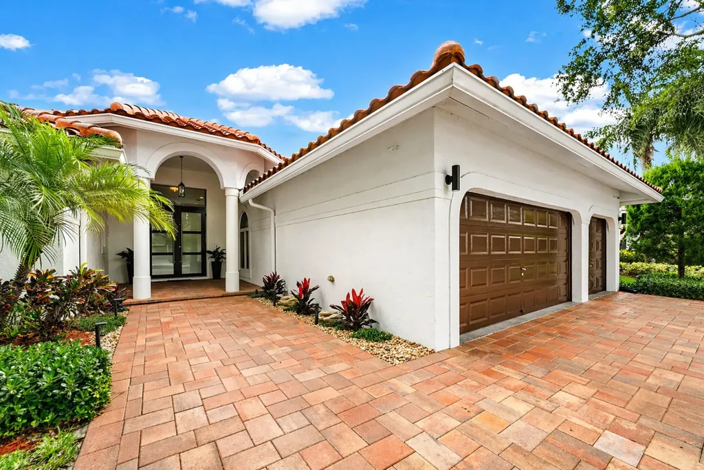 7276 NW 63rd Terrace Parkland FL 33067