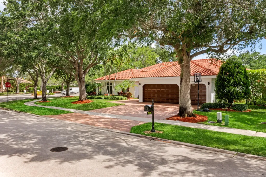 7276 NW 63rd Terrace Parkland FL 33067