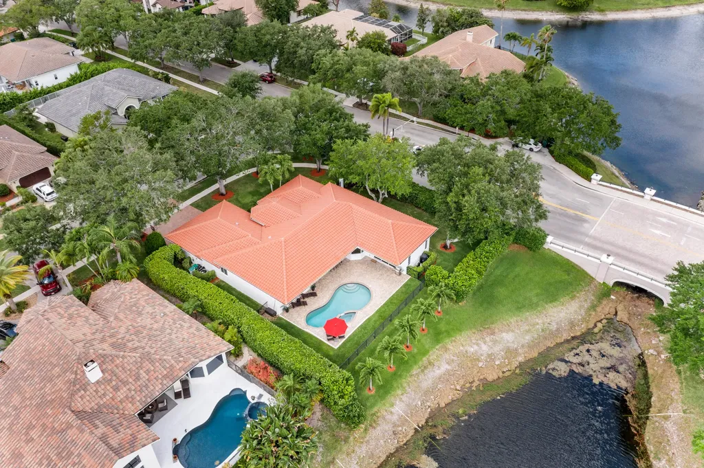 7276 NW 63rd Terrace Parkland FL 33067