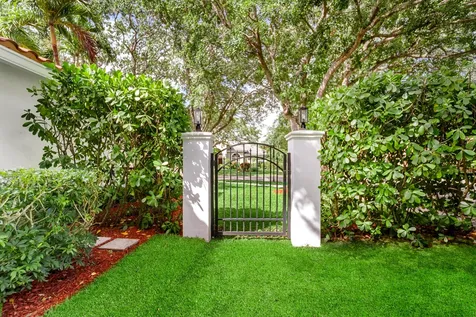 7276 NW 63rd Terrace Parkland FL 33067