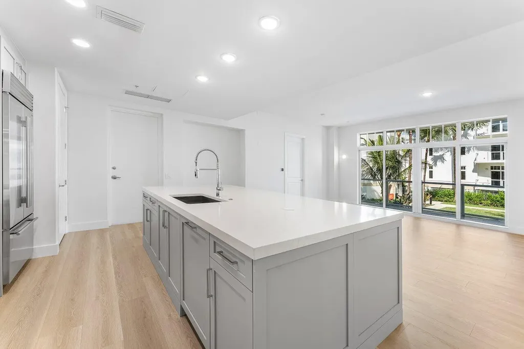 178 Lake Drive Palm Beach Shores FL 33404