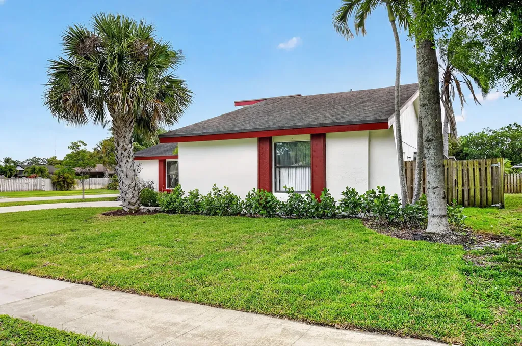 12260 Old Country Road S Wellington FL 33414