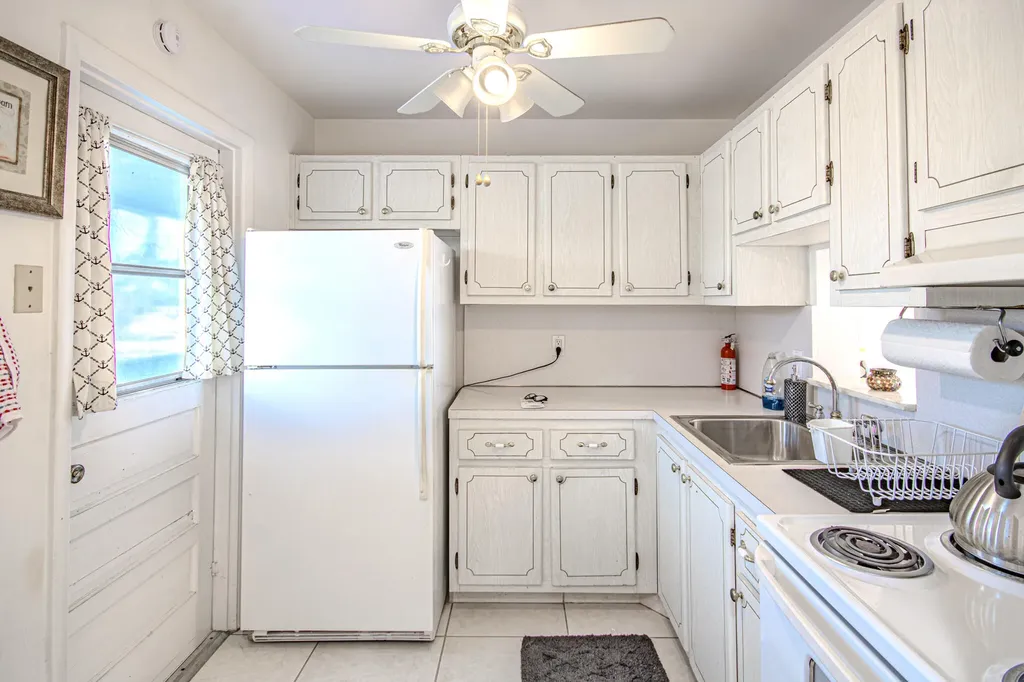 2222 NE 1st Way Boynton Beach FL 33435