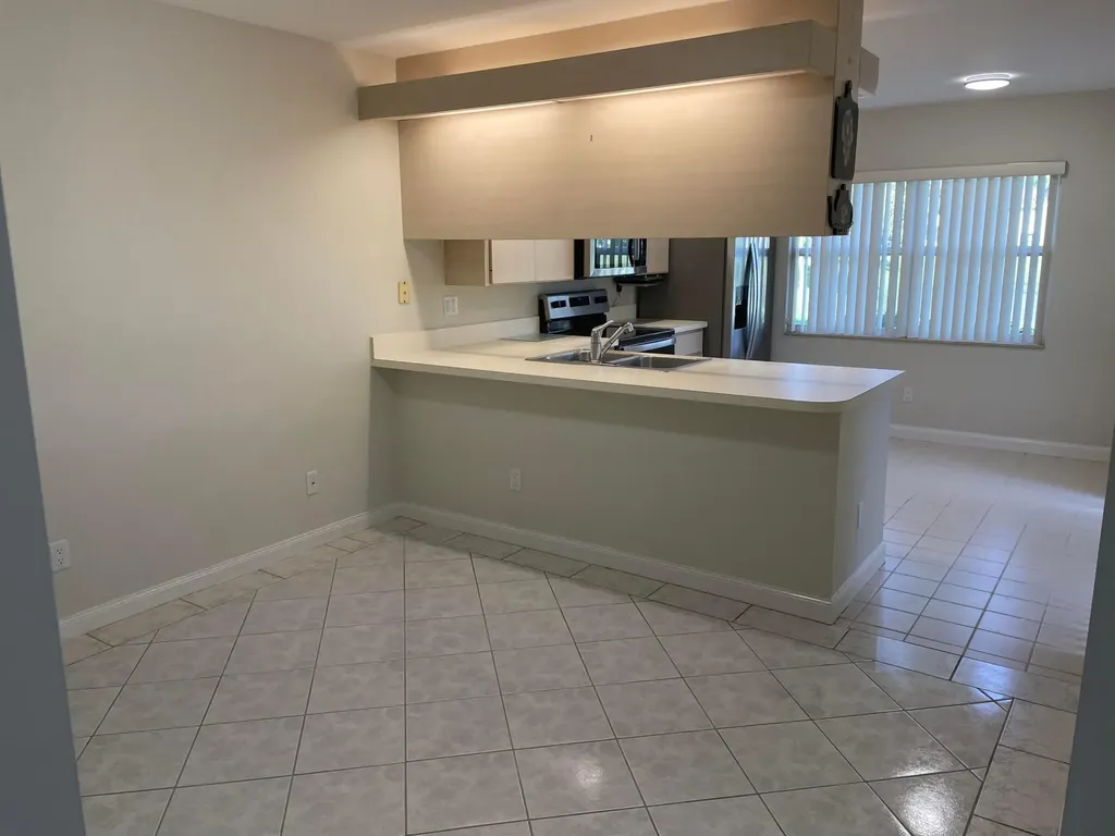 43 Essex Court Royal Palm Beach FL 33411