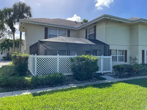 43 Essex Court Royal Palm Beach FL 33411