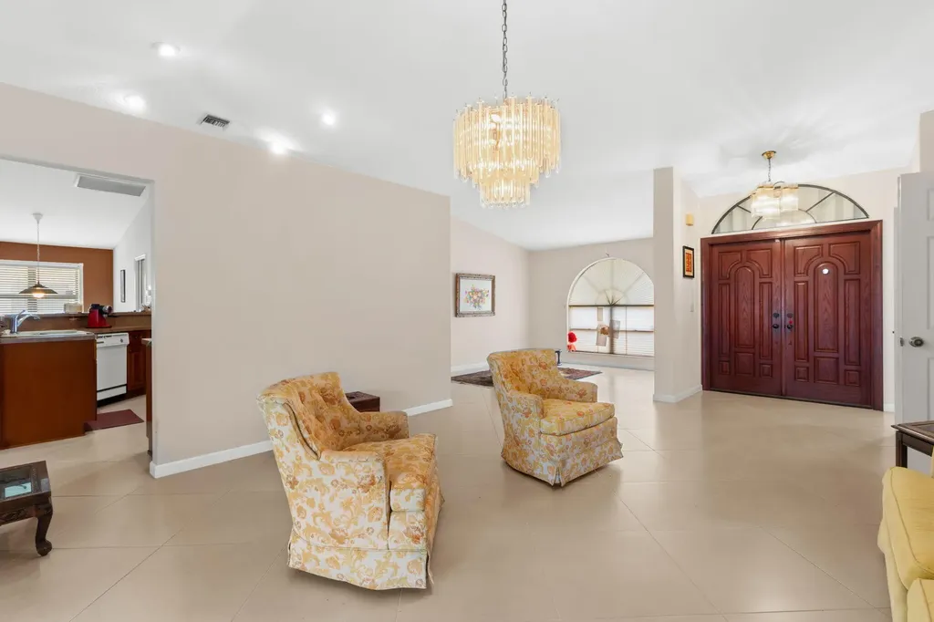 132 Kings Way Royal Palm Beach FL 33411