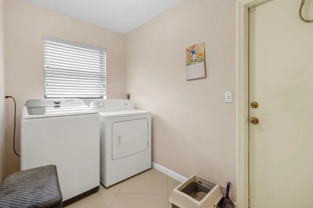 132 Kings Way Royal Palm Beach FL 33411