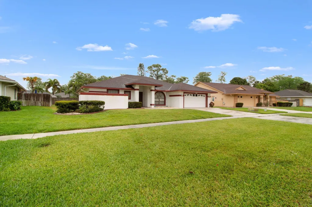 132 Kings Way Royal Palm Beach FL 33411