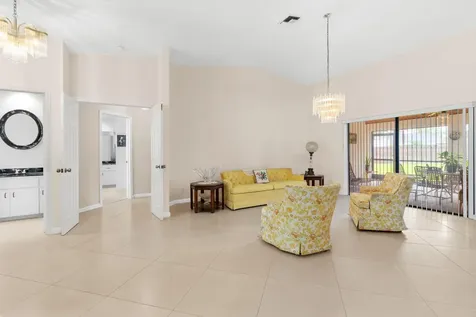 132 Kings Way Royal Palm Beach FL 33411