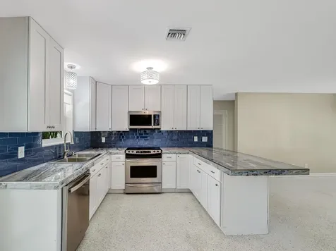 1612 N Ocean Breeze Lake Worth Beach FL 33460