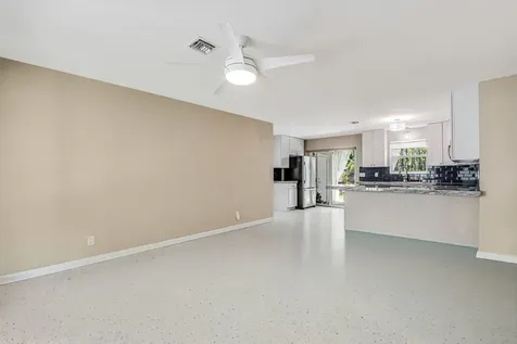 1612 N Ocean Breeze Lake Worth Beach FL 33460