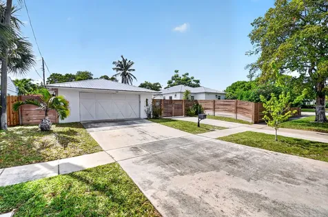 702 Forest Hill Boulevard West Palm Beach FL 33405