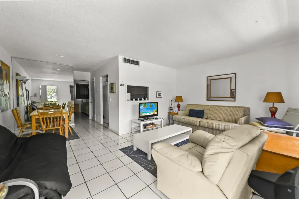 631 Snug Harbor Drive Boynton Beach FL 33435