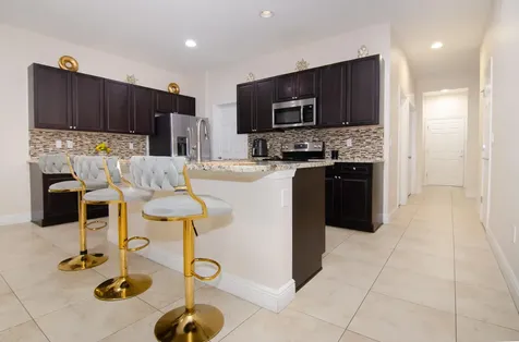 1188 NW Leonardo Circle Port St Lucie FL 34986