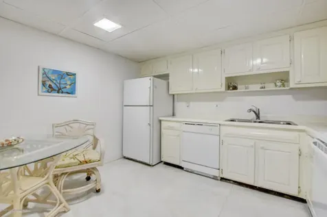 100 Worth Avenue Palm Beach FL 33480