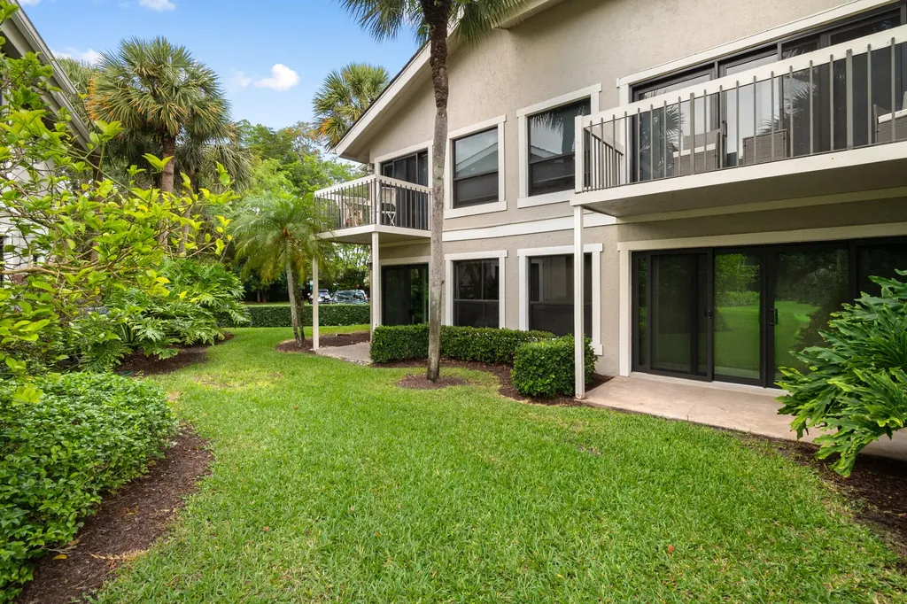 11863 Wimbledon Circle Wellington FL 33414