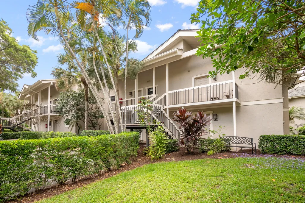 11863 Wimbledon Circle Wellington FL 33414