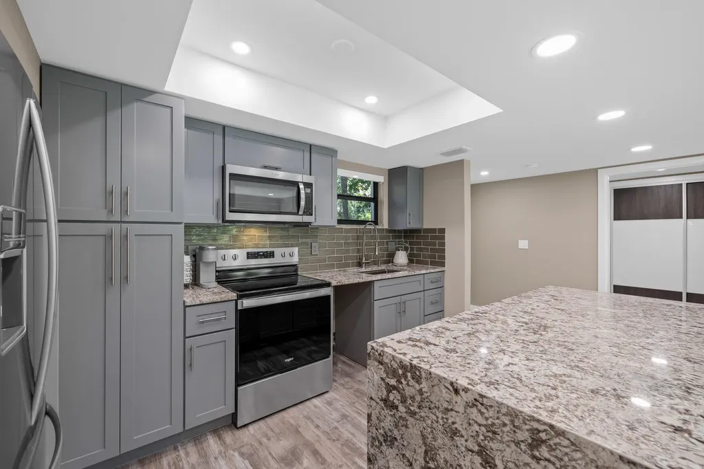 11863 Wimbledon Circle Wellington FL 33414