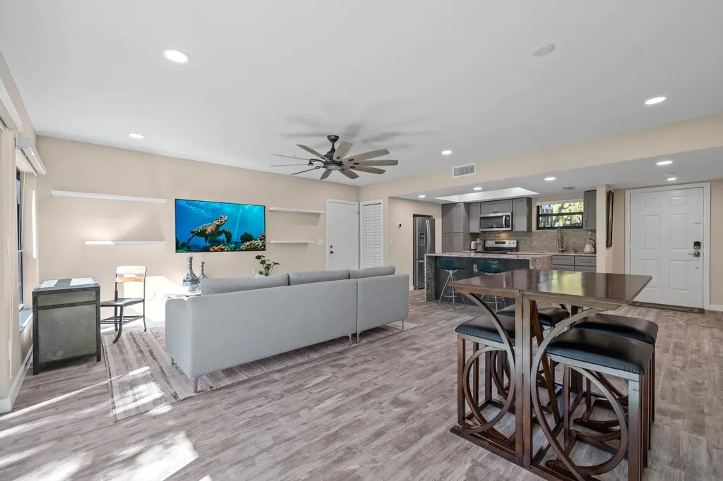 11863 Wimbledon Circle Wellington FL 33414
