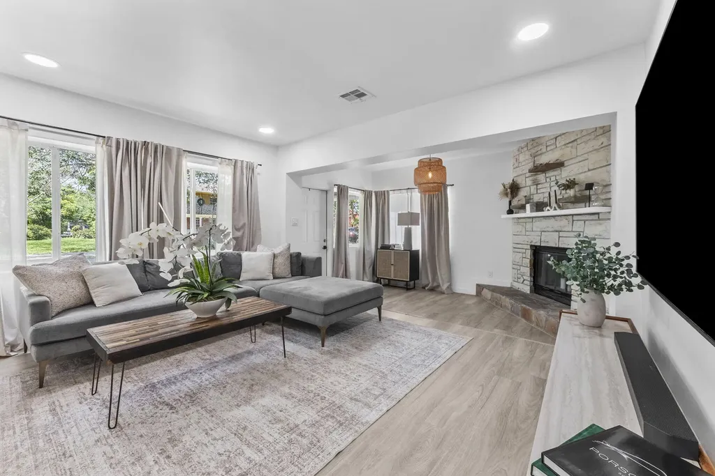 606 SW 19th Street Fort Lauderdale FL 33315