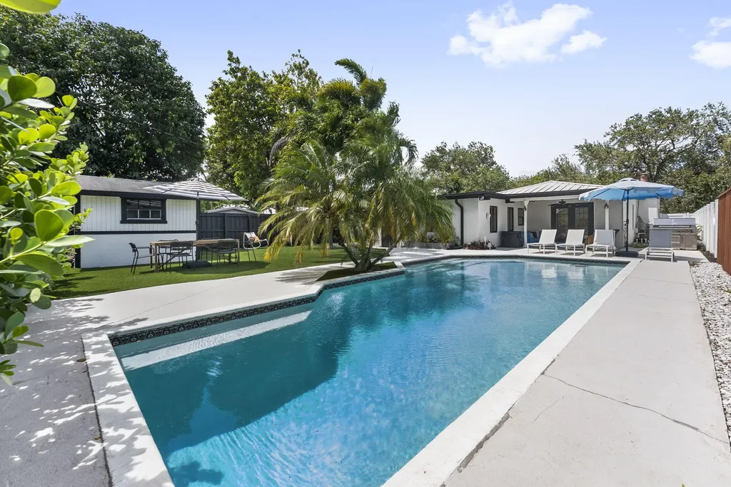 606 SW 19th Street Fort Lauderdale FL 33315