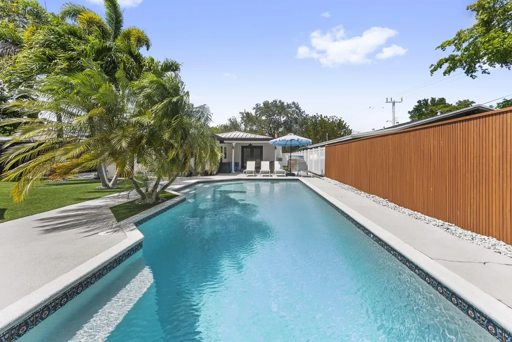 606 SW 19th Street Fort Lauderdale FL 33315